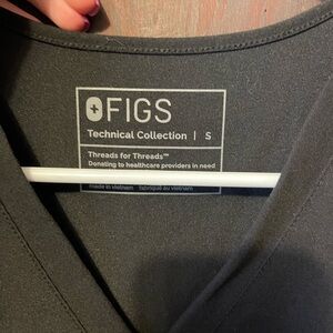 Catarina FIGS scrub top black S